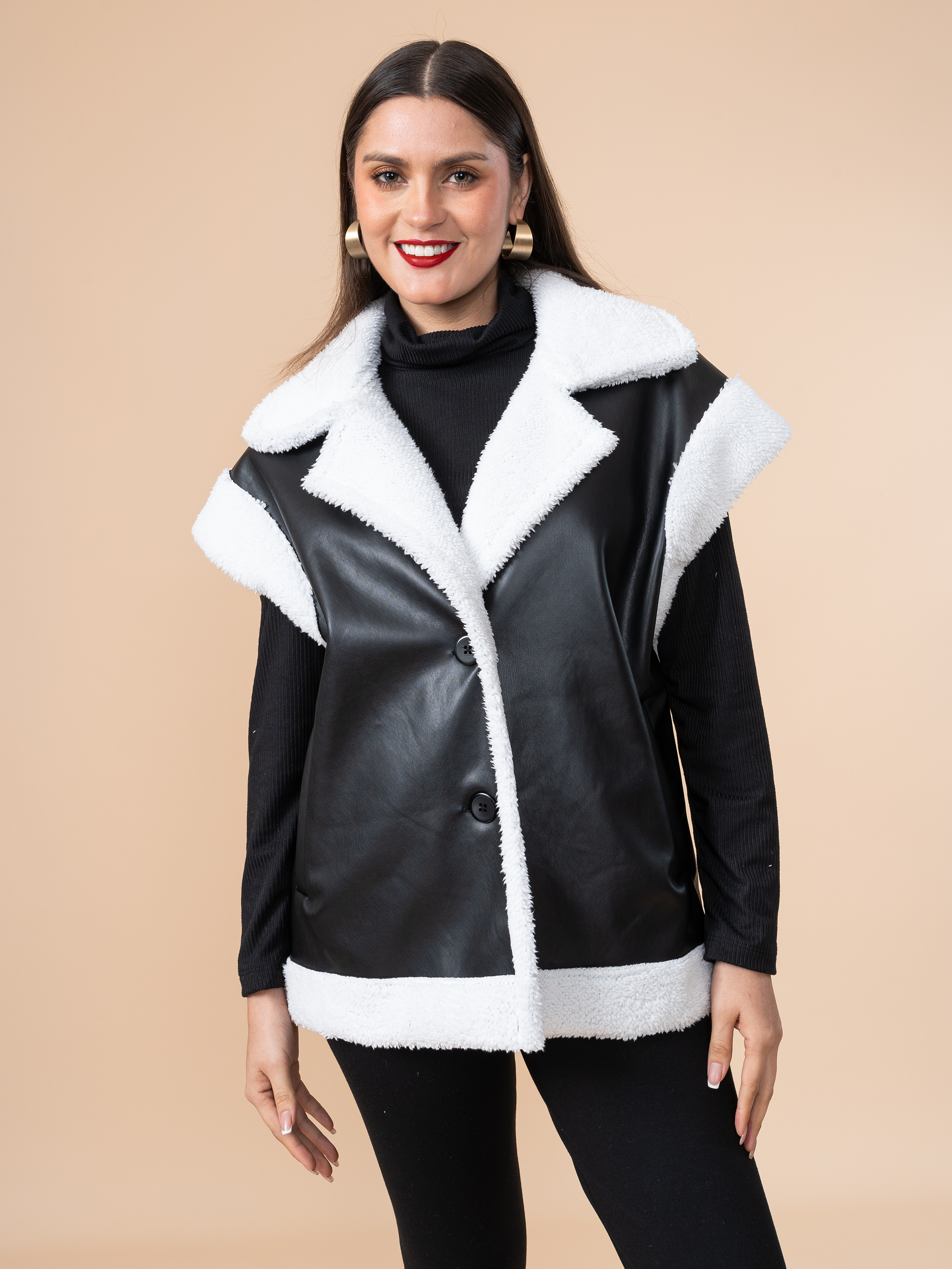 Chaleco Efecto Piel Aurora Negro